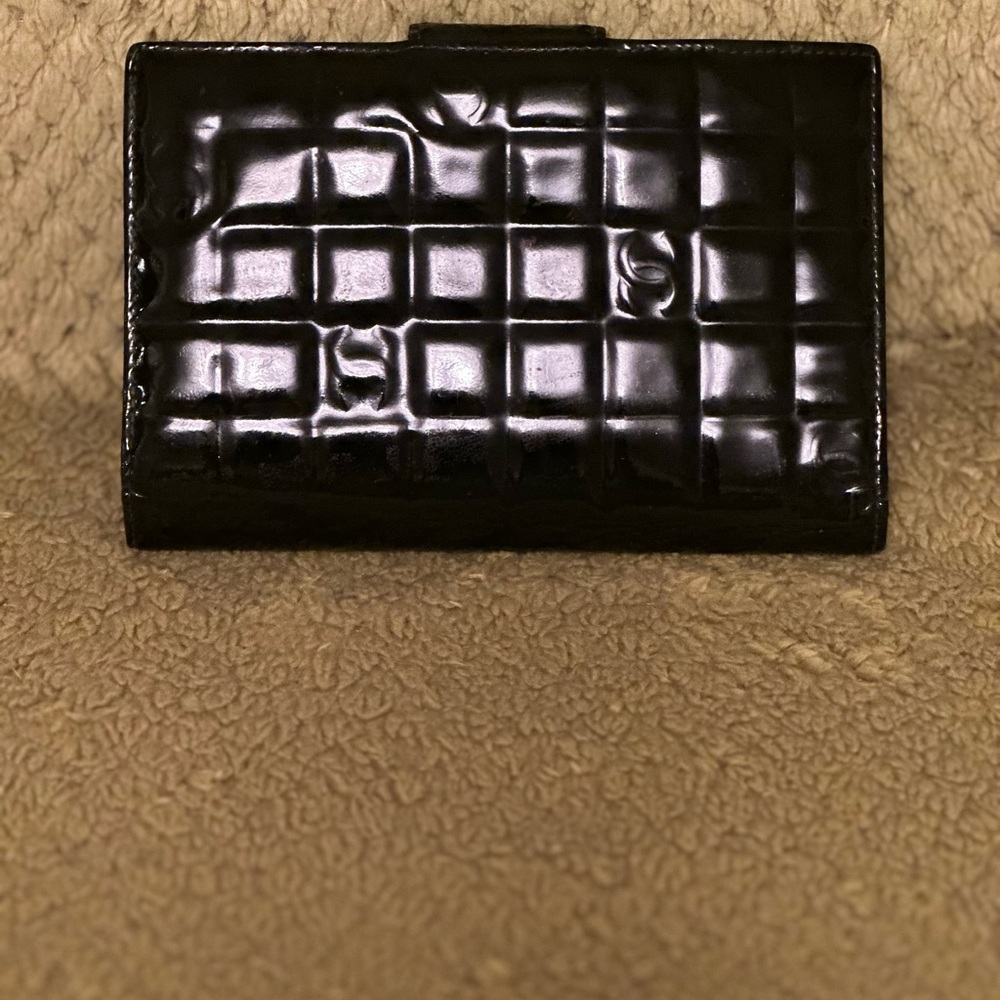 Black Chanel Patent Leather Women’s Wallet